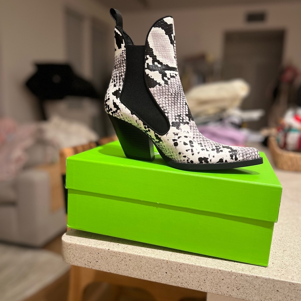 Zara snakeskin booties.  Never worn.